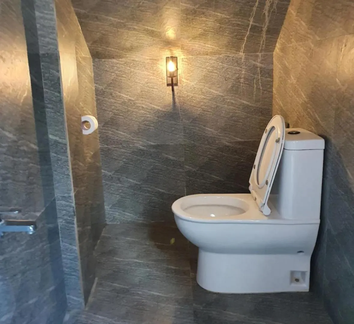 Cheerful One Bedroom Apartment Kandy